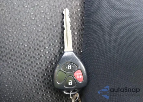 2009 Pontiac Vibe z USA, uszkodzony, nr VIN 5Y2SP67889Z433402